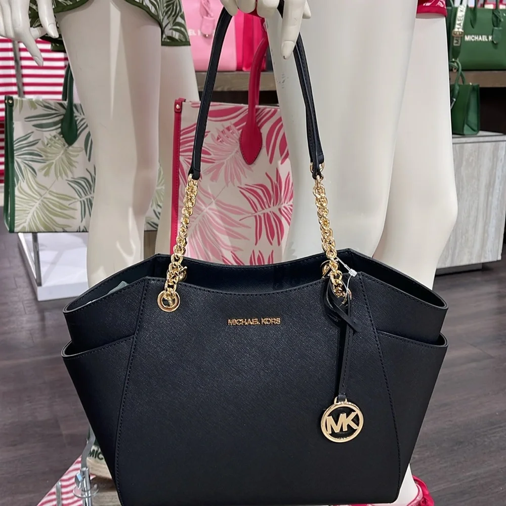 Michael Kors MICHAEL KORS
Jet Set Large Saffiano Leather Shoulder Tote Bag
NWT - Picture 15 of 16